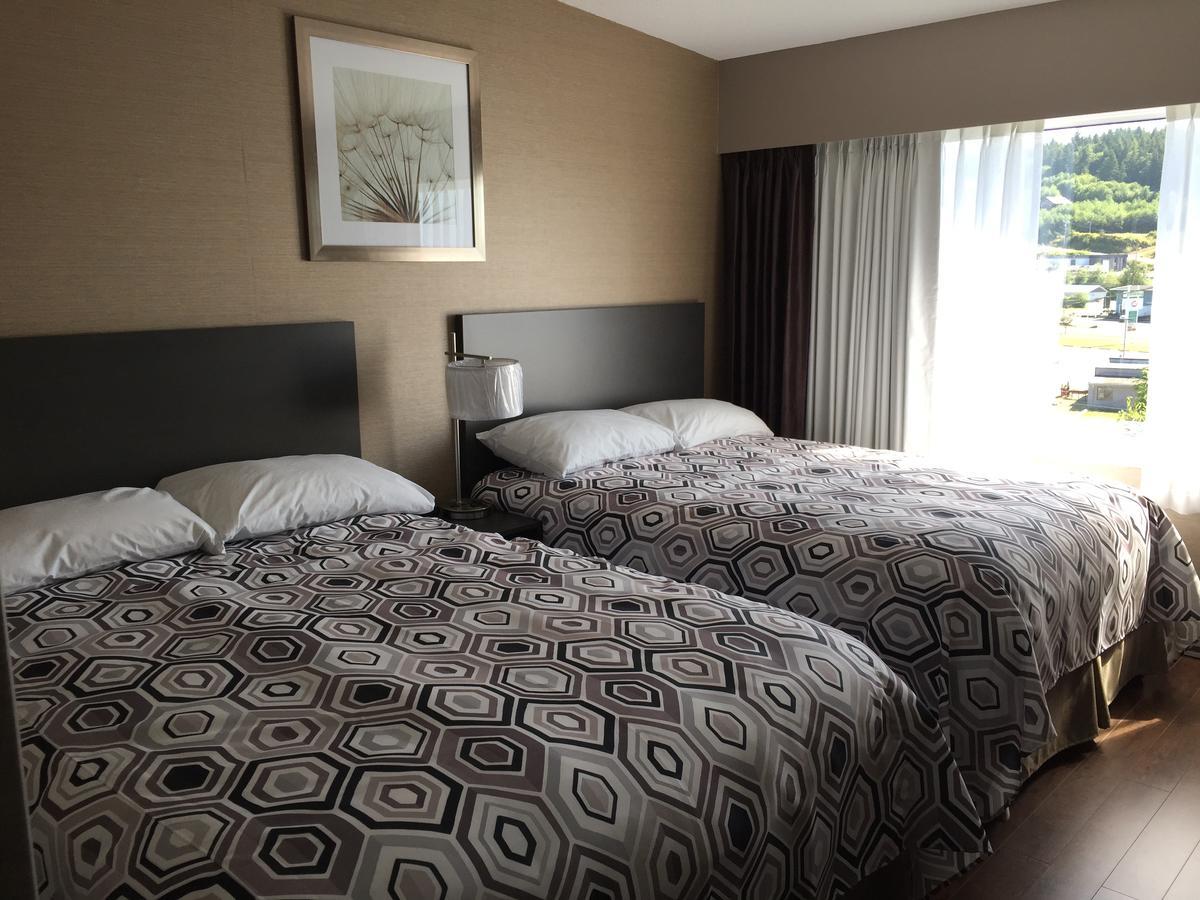 Dalewood Inn Port McNeill Extérieur photo